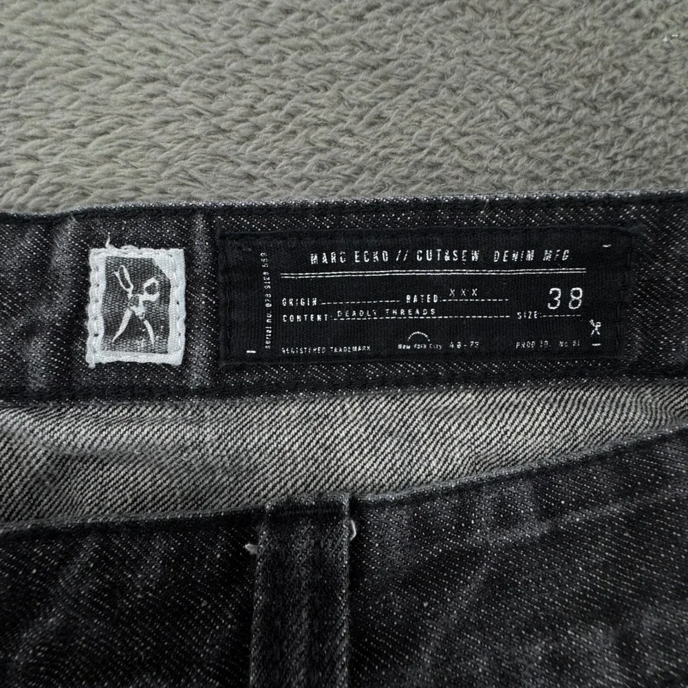Marc Ecko Cut & Sew Mens 38 Straight Leg Black Denim Jeans‎ Embroidered Pockets